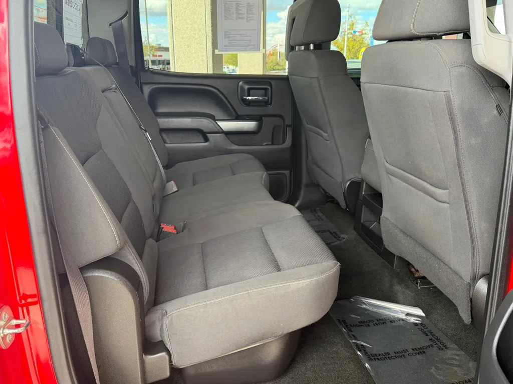Chevrolet Silverado photo 22