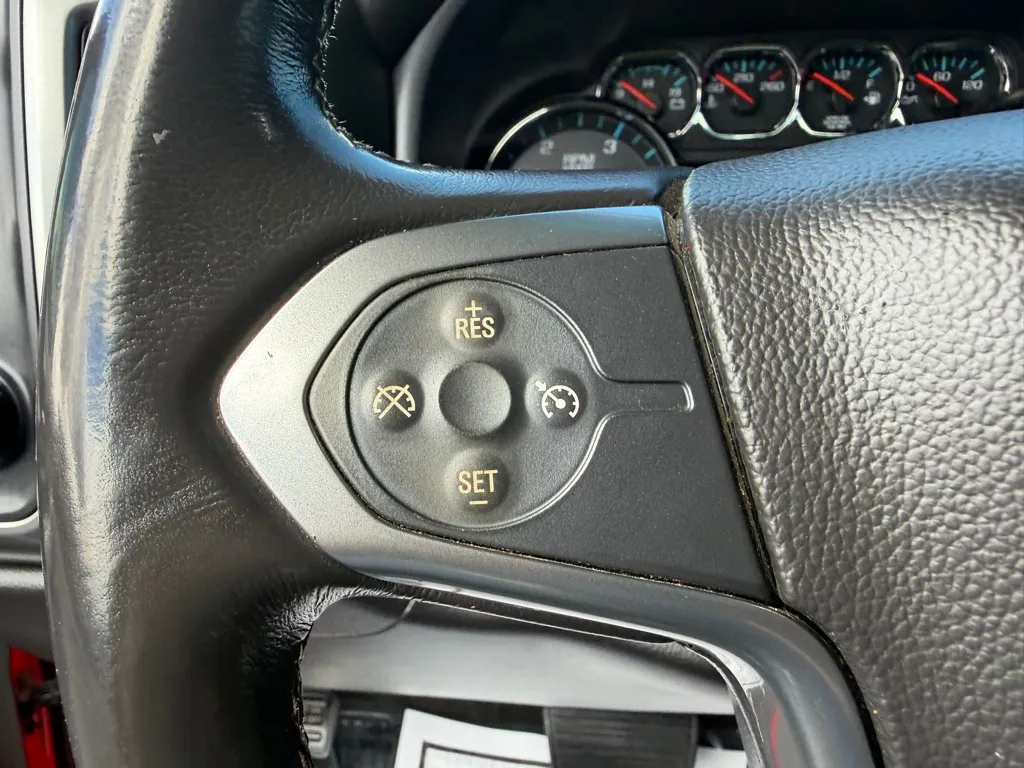 Chevrolet Silverado photo 52