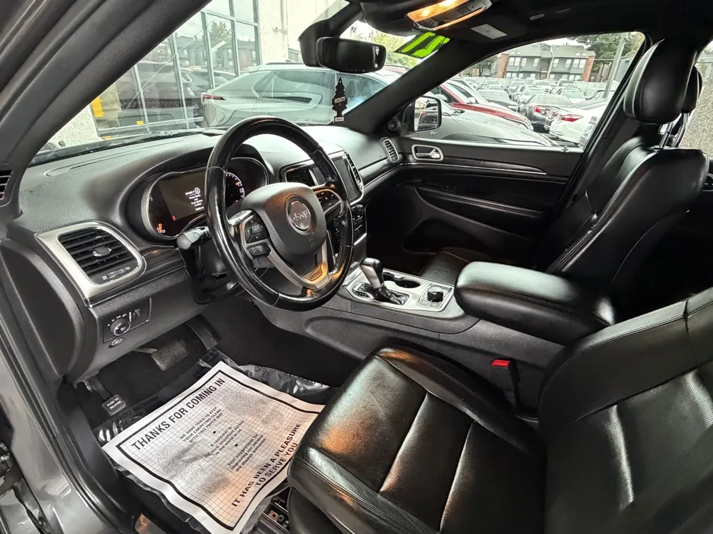 Jeep Grand Cherokee photo 7