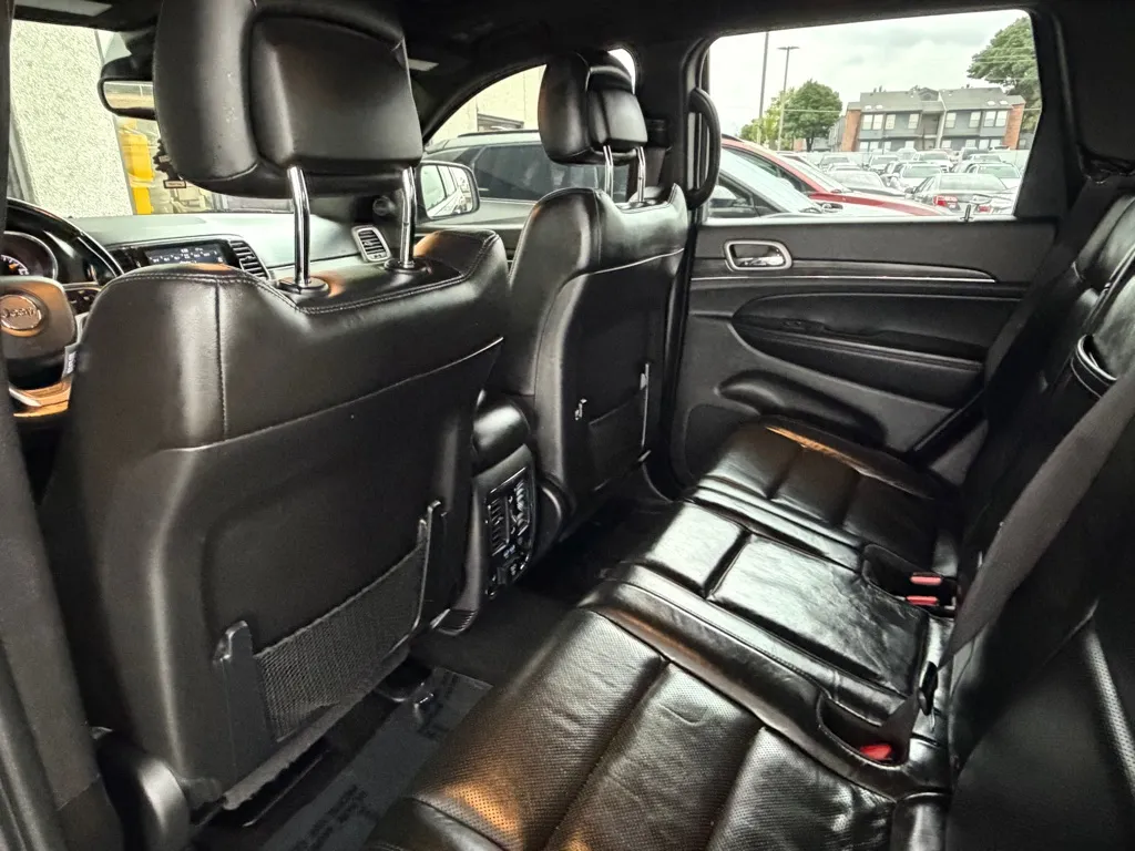 Jeep Grand Cherokee photo 20
