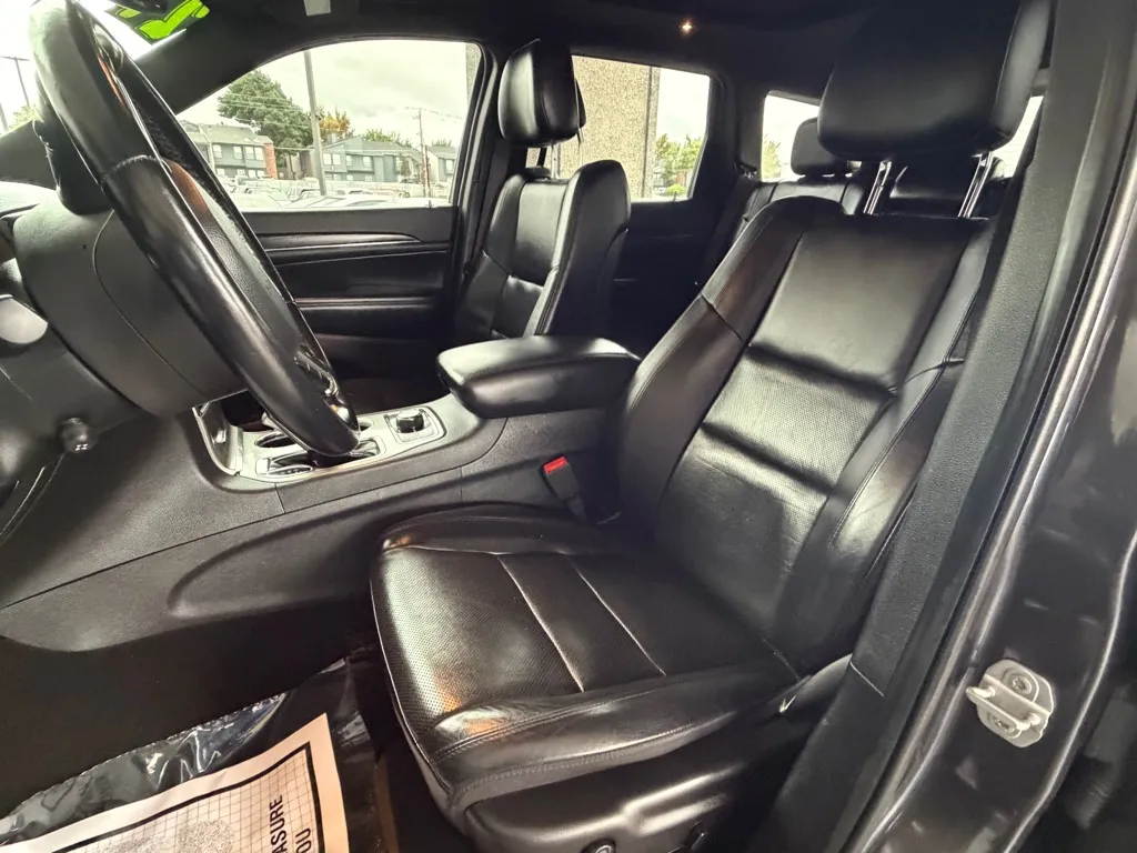 Jeep Grand Cherokee photo 6