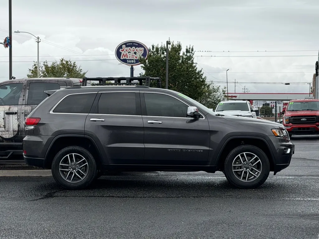 Jeep Grand Cherokee photo 49