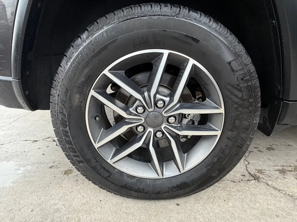 Jeep Grand Cherokee photo 55