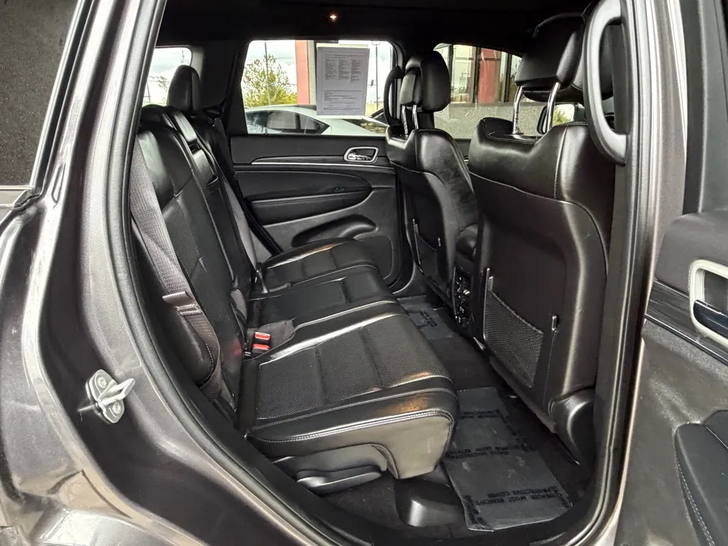Jeep Grand Cherokee photo 28