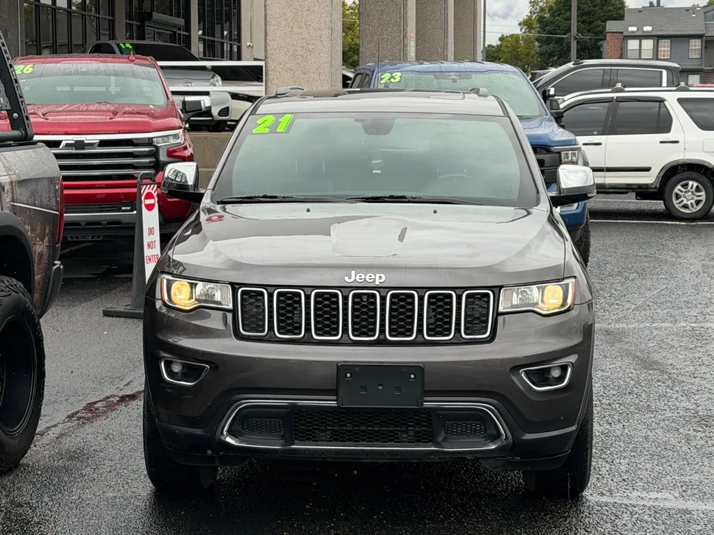 Jeep Grand Cherokee photo 36