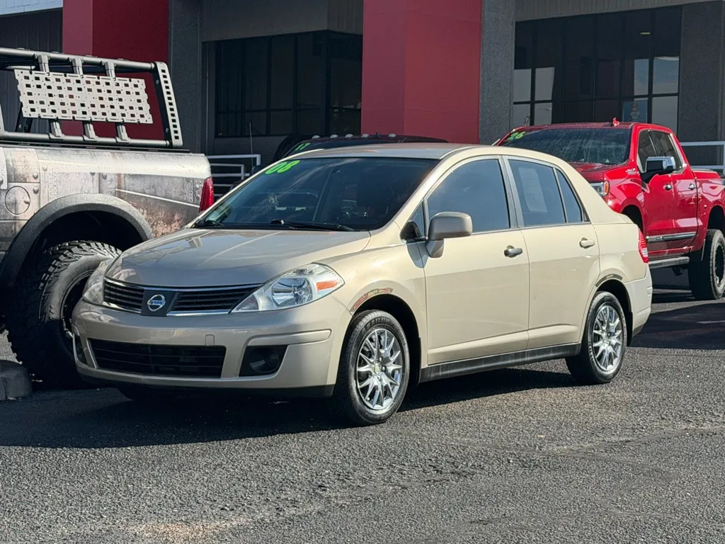 Nissan Versa photo 47
