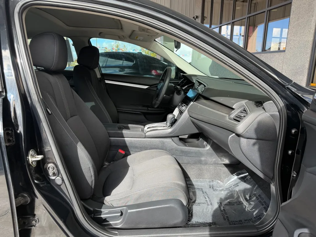 Honda Civic photo 30