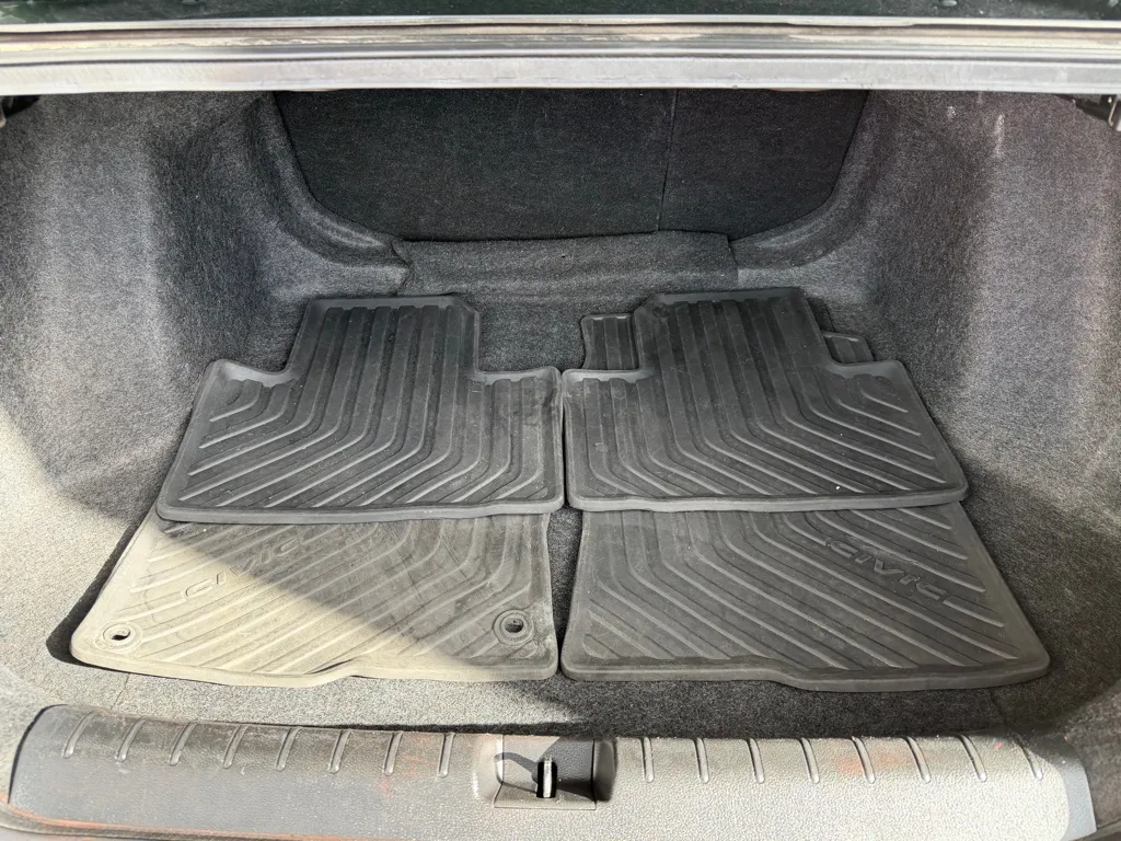 Honda Civic photo 24
