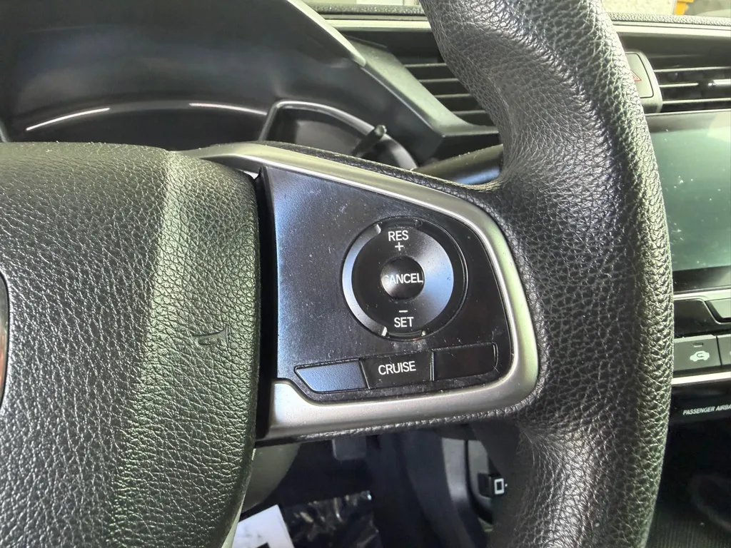 Honda Civic photo 9