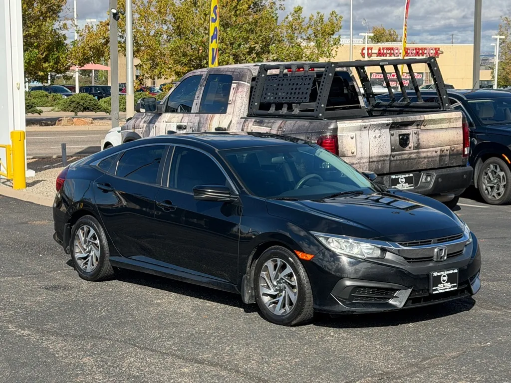Honda Civic photo 4