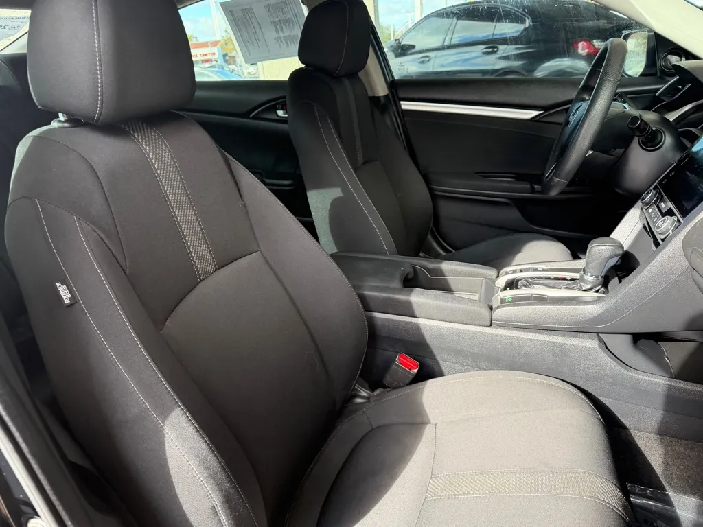Honda Civic photo 31