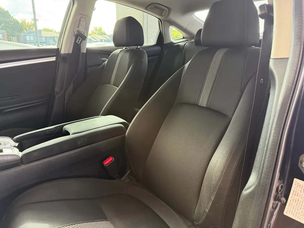 Honda Civic photo 6
