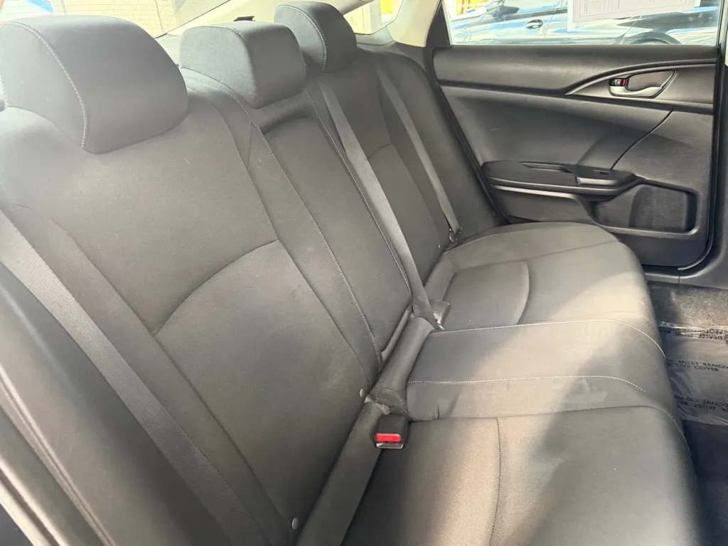 Honda Civic photo 27