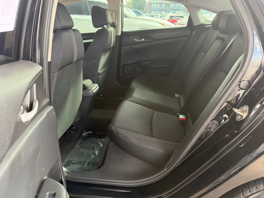 Honda Civic photo 18