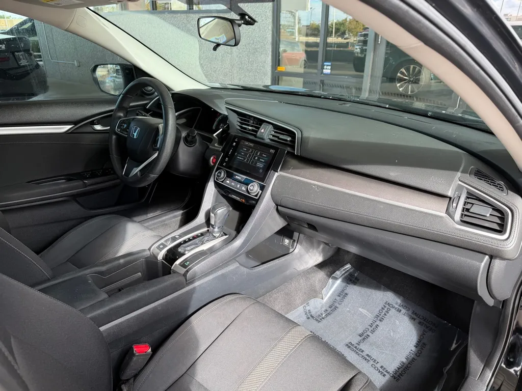 Honda Civic photo 32