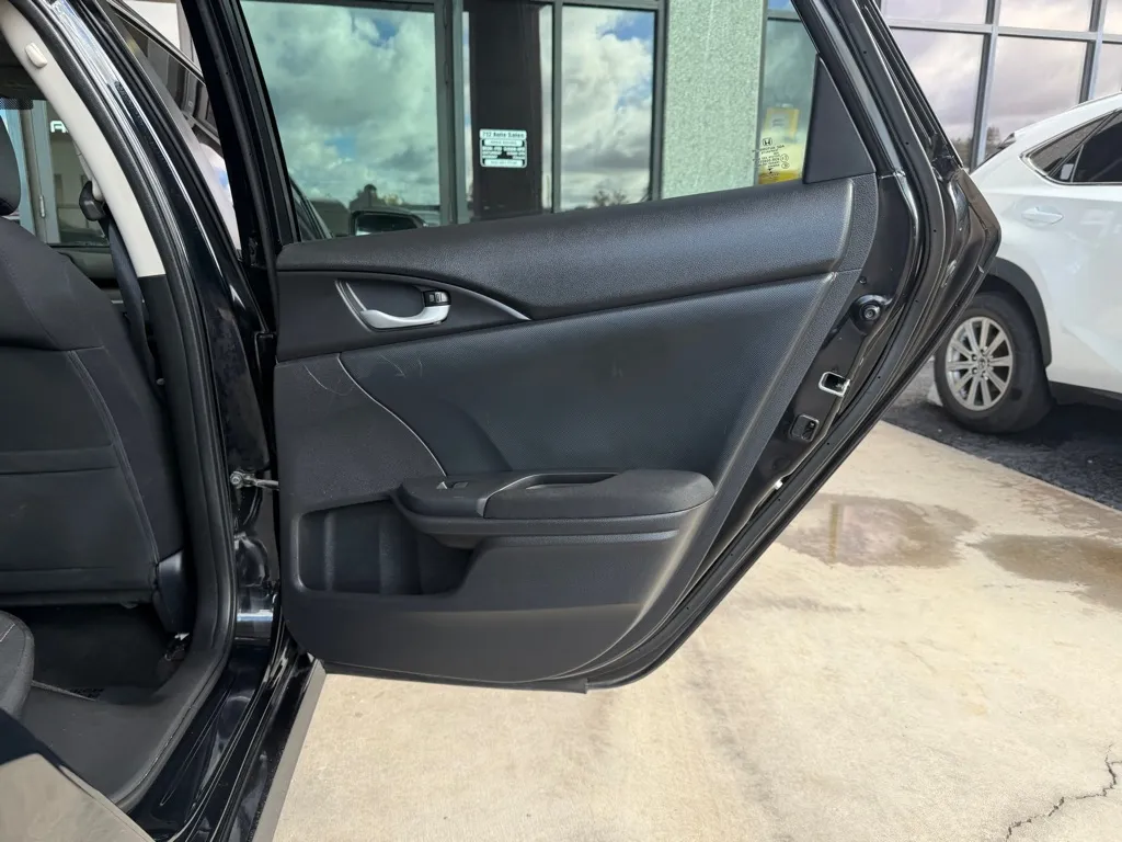 Honda Civic photo 29