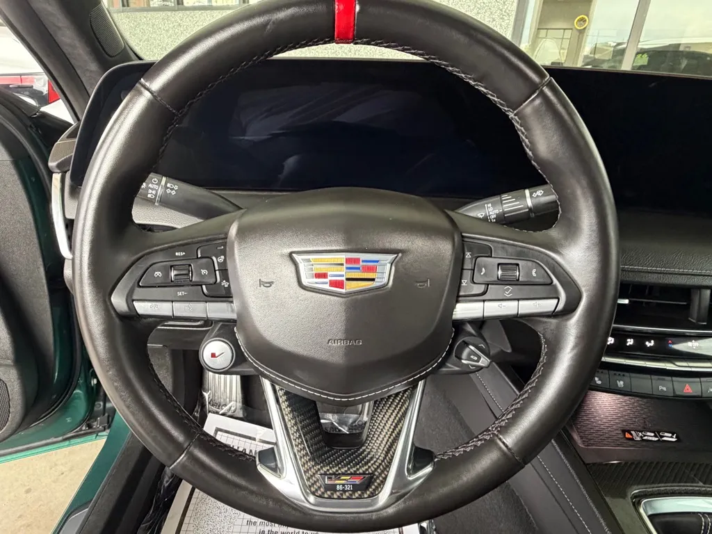 Cadillac Ct5-v photo 11