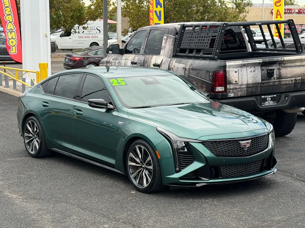 Cadillac Ct5-v photo 57