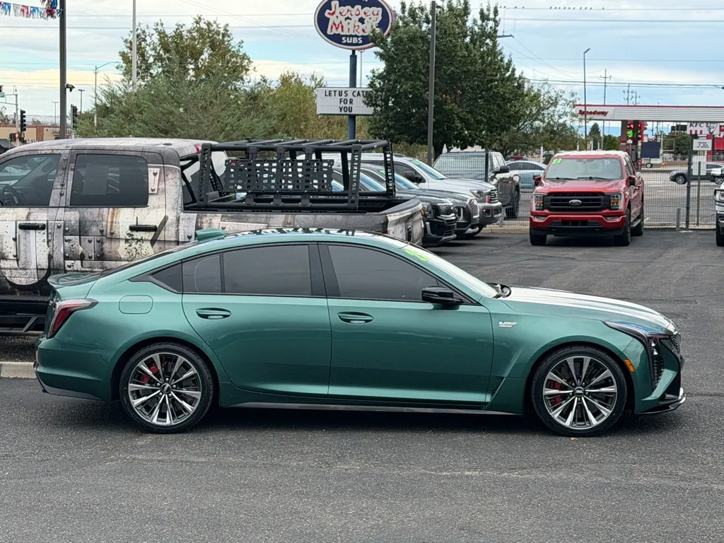 Cadillac Ct5-v photo 55