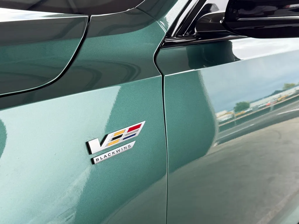 Cadillac Ct5-v photo 66