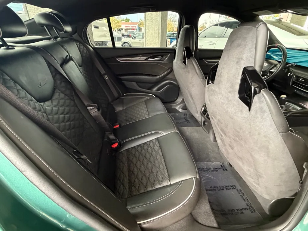 Cadillac Ct5-v photo 34