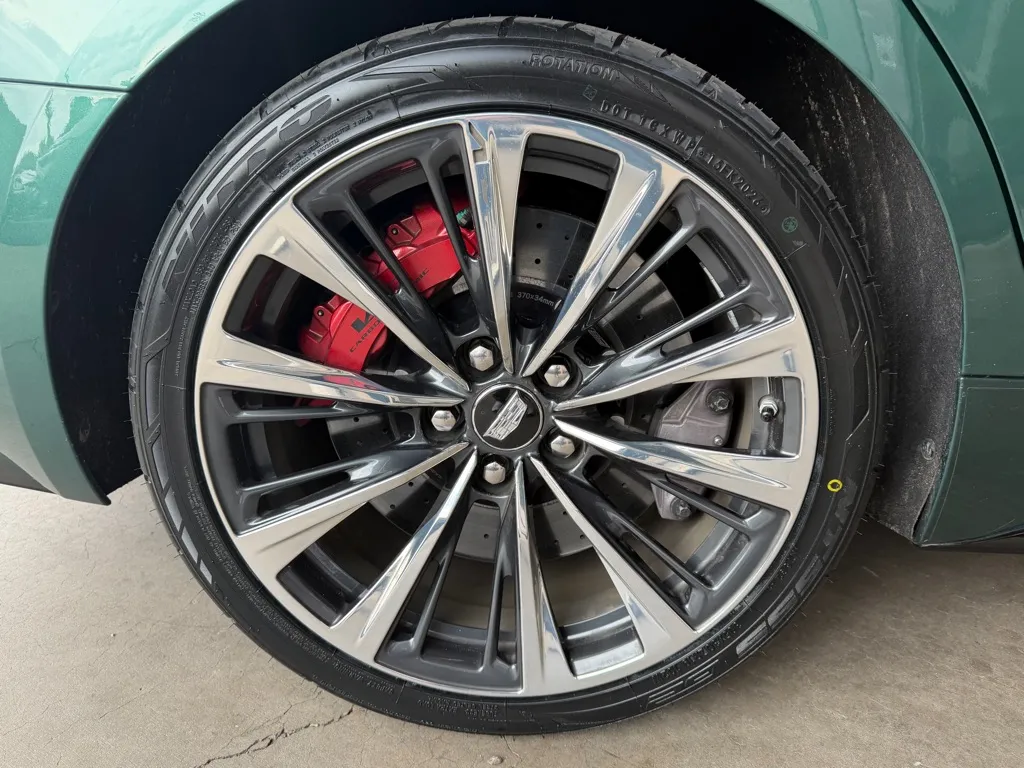 Cadillac Ct5-v photo 62