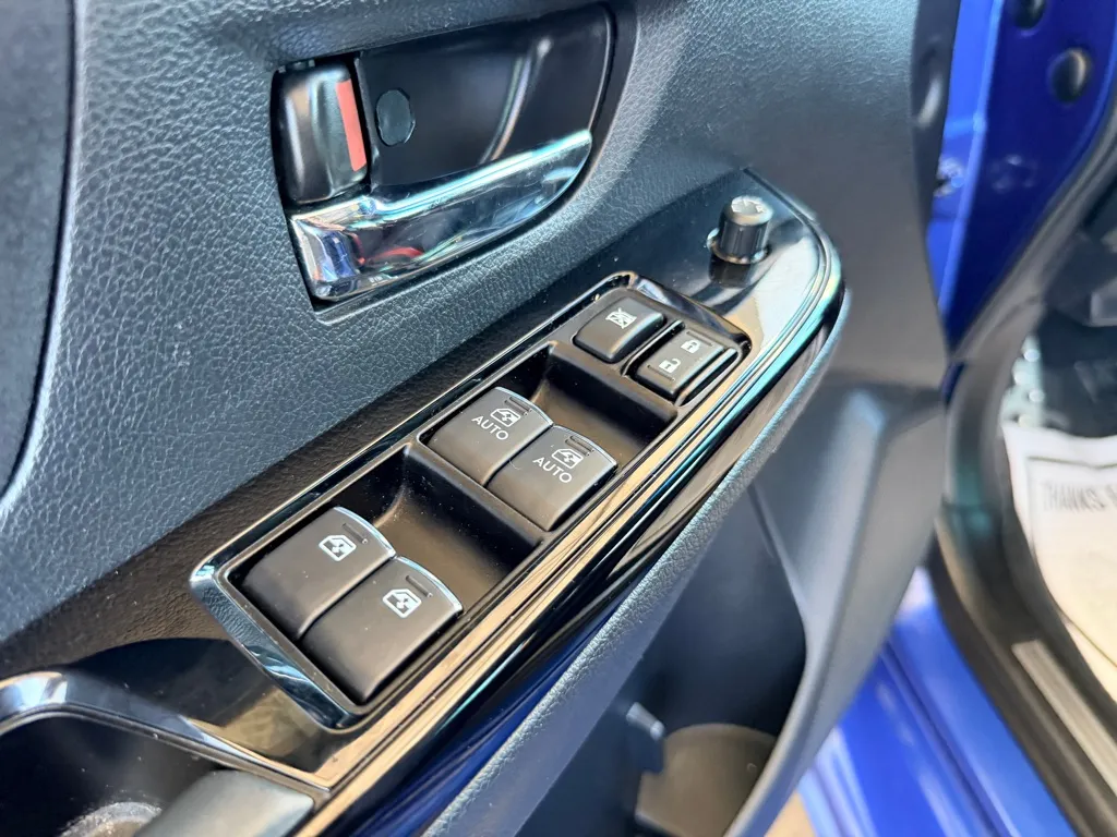 Subaru WRX photo 13