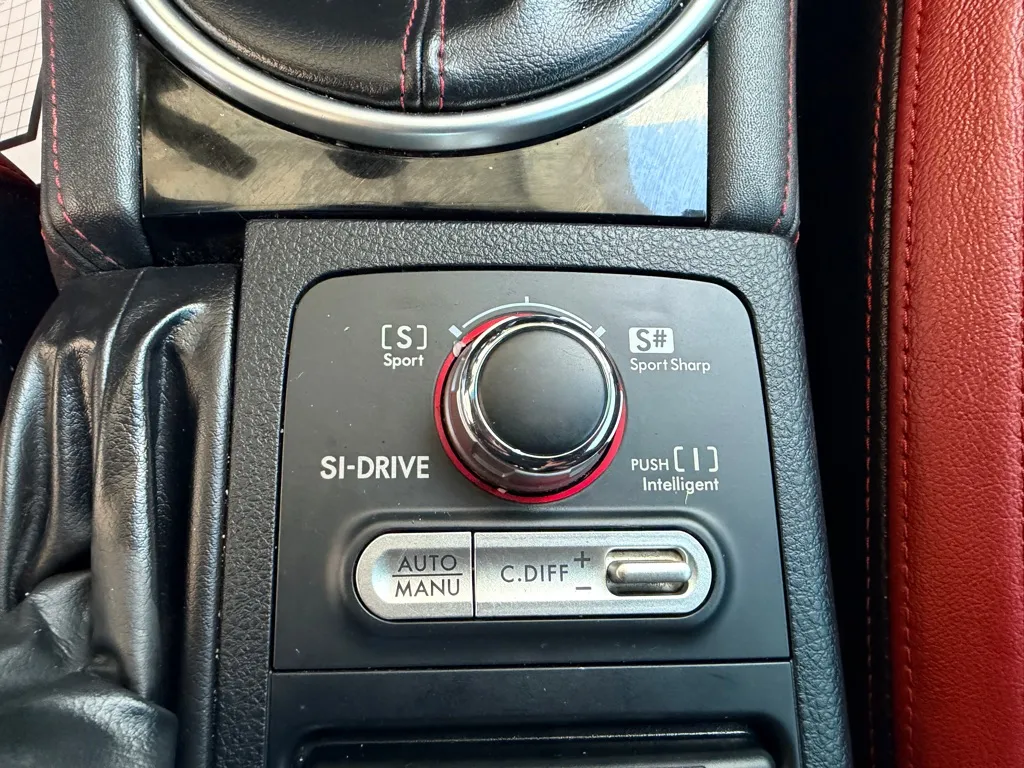 Subaru WRX photo 12