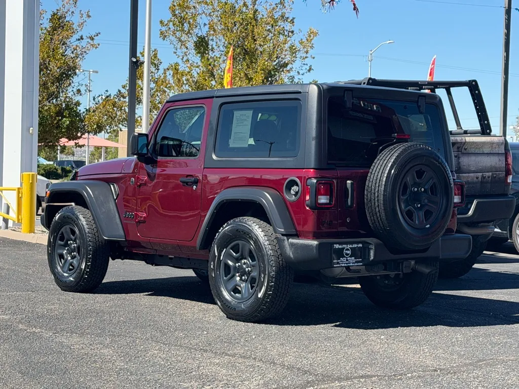 Jeep Wrangler photo 35