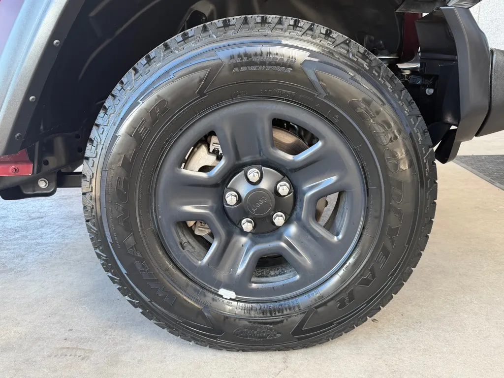 Jeep Wrangler photo 46