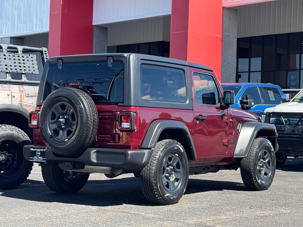 Jeep Wrangler photo 39
