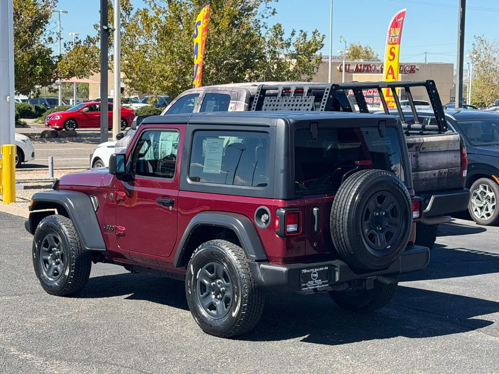 Jeep Wrangler photo 34