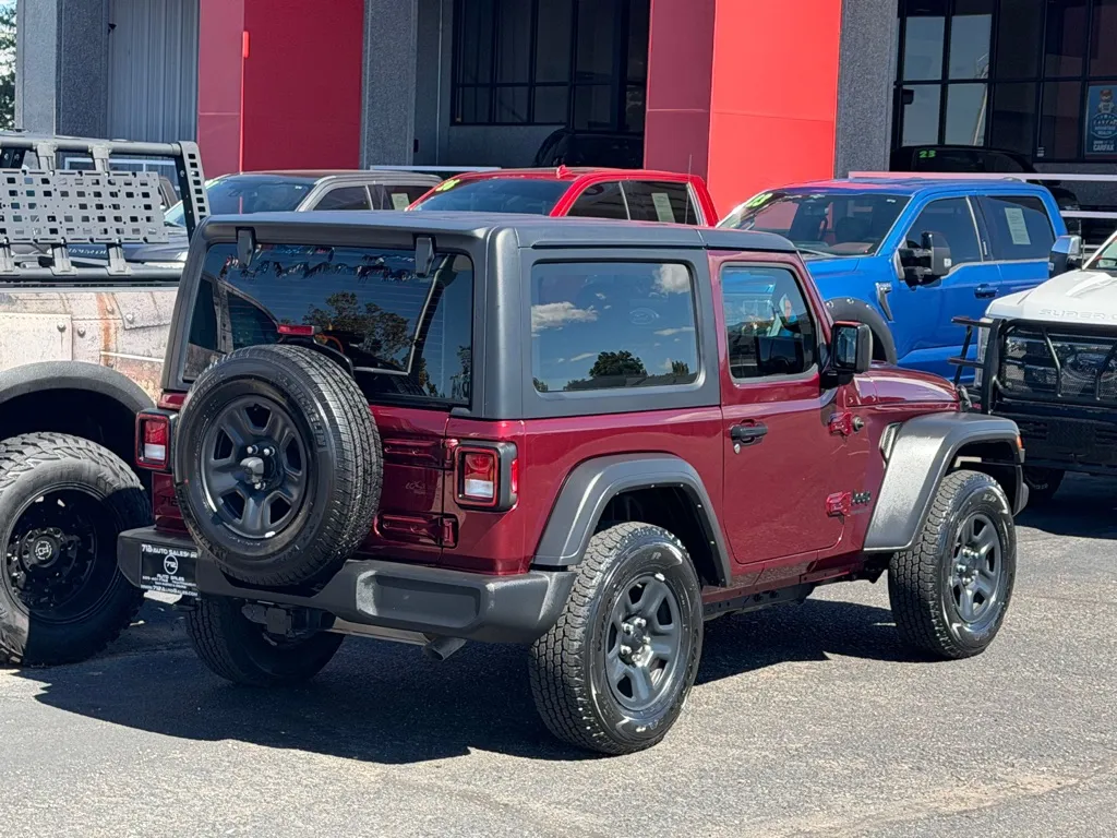 Jeep Wrangler photo 38