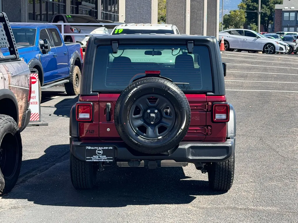Jeep Wrangler photo 36