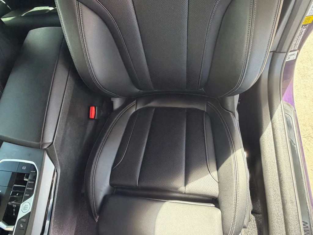 BMW 230i photo 7
