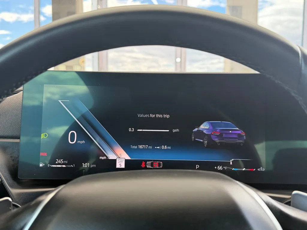 BMW 230i photo 12