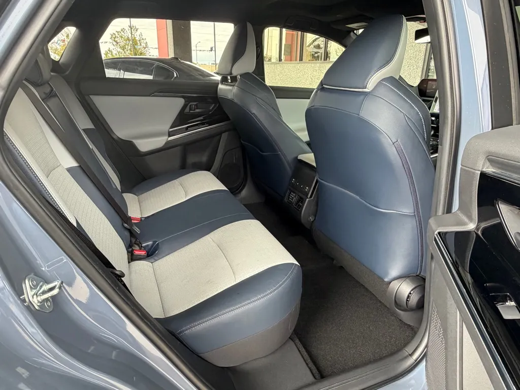 Subaru Solterra photo 34