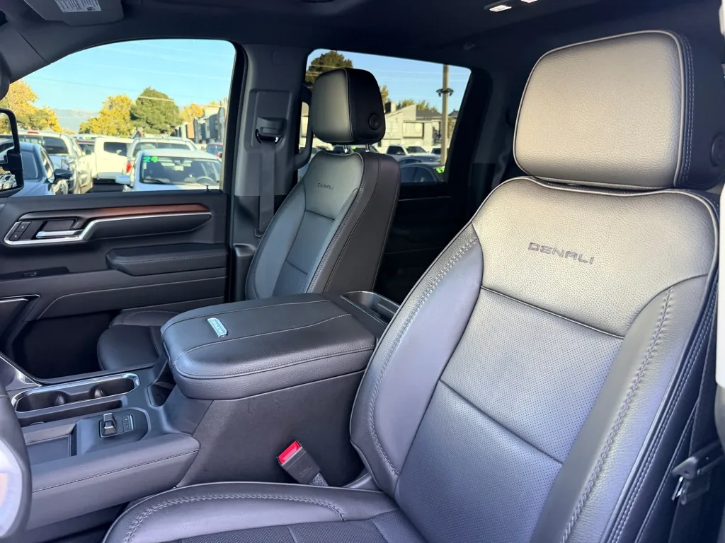 GMC Sierra photo 42