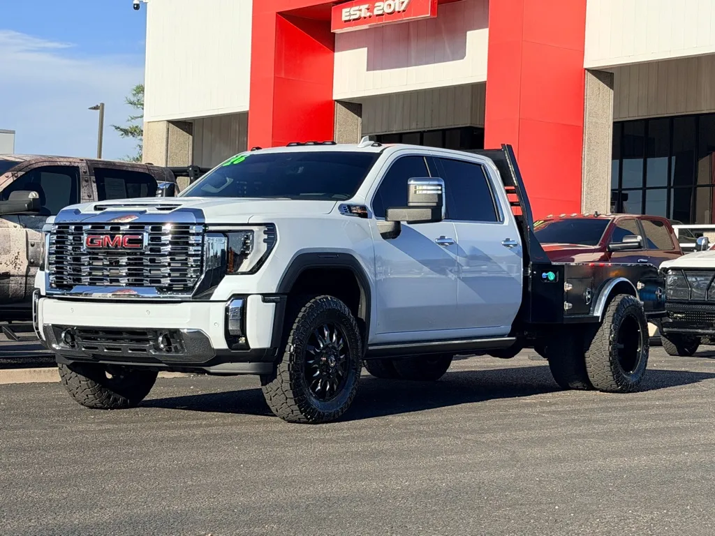 GMC Sierra photo 12