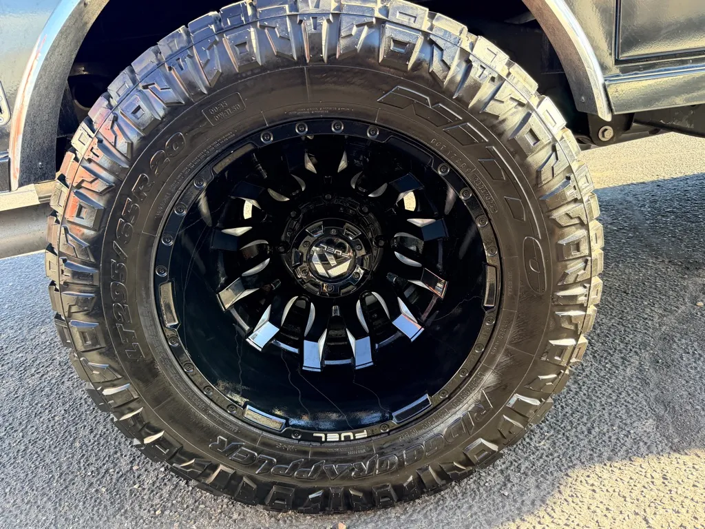 GMC Sierra photo 68