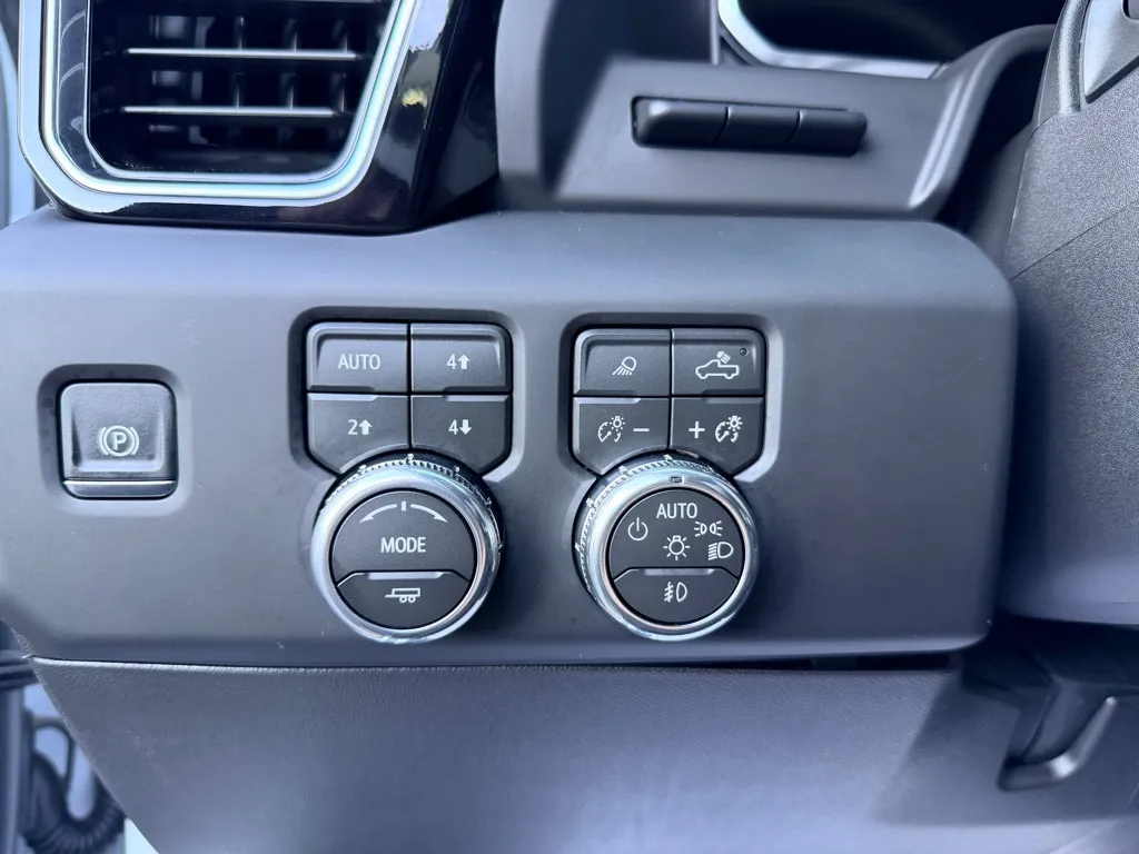 GMC Sierra photo 48