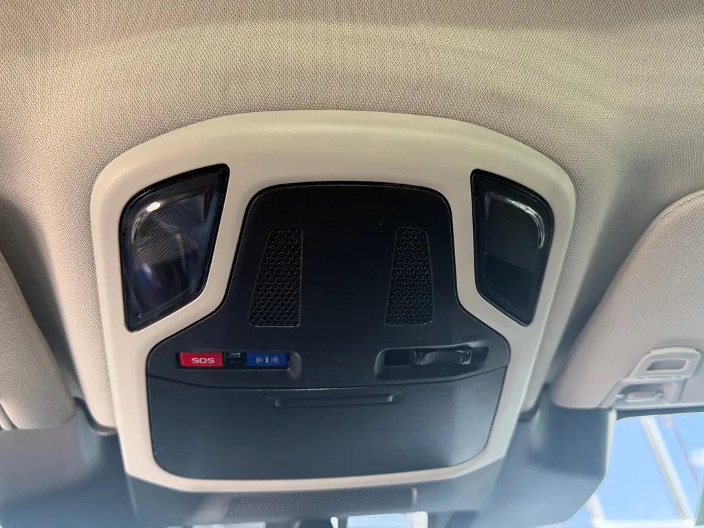 Subaru Legacy photo 17