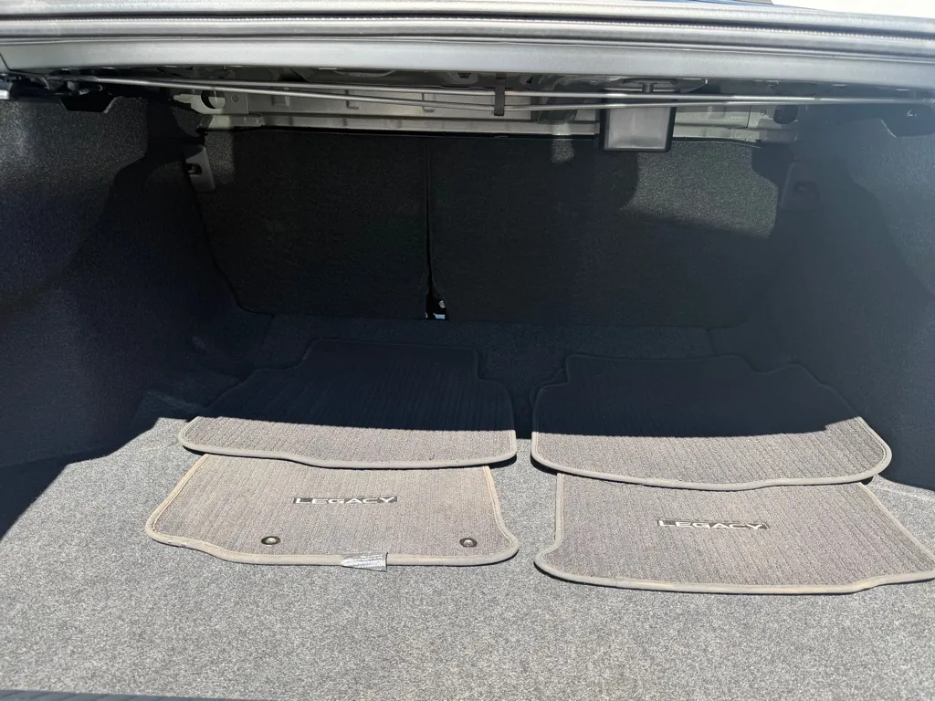 Subaru Legacy photo 28