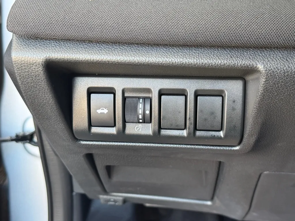 Subaru Legacy photo 16
