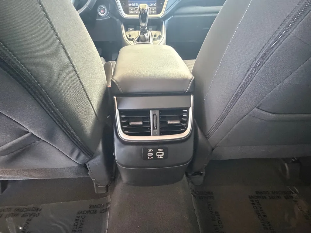 Subaru Legacy photo 24