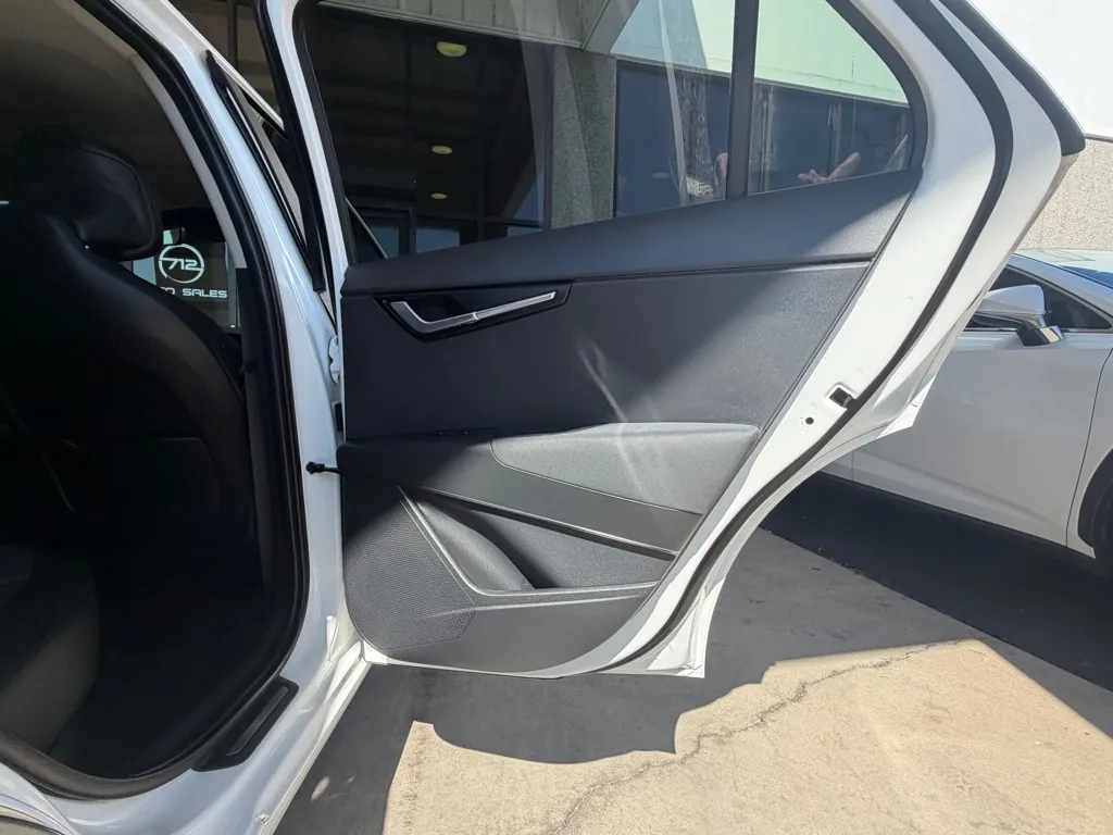 Kia Niro photo 35