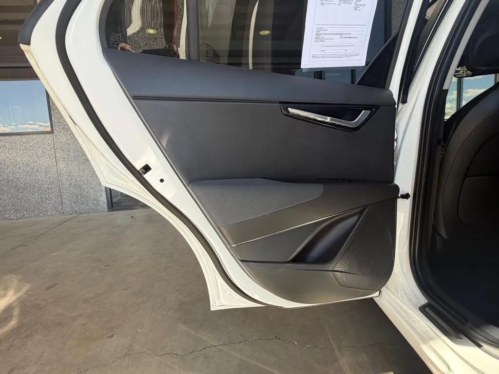Kia Niro photo 28