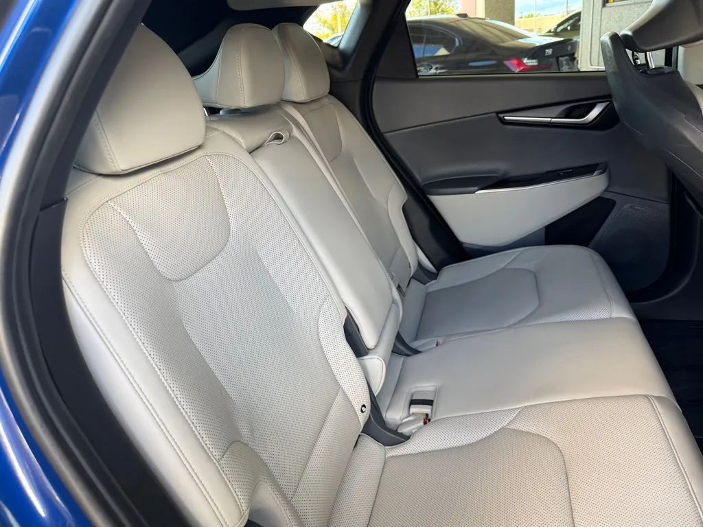 Kia EV6 photo 36