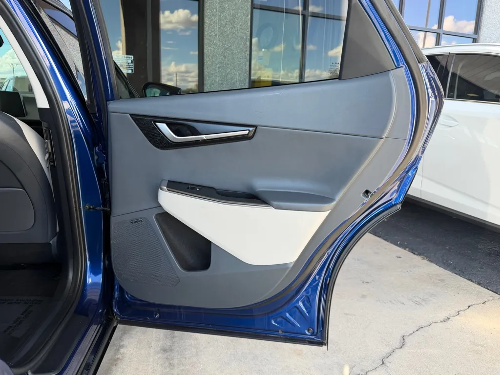 Kia EV6 photo 38