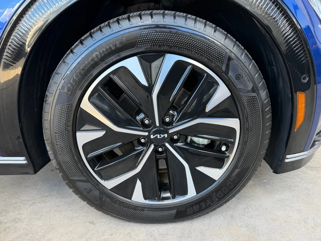 Kia EV6 photo 59